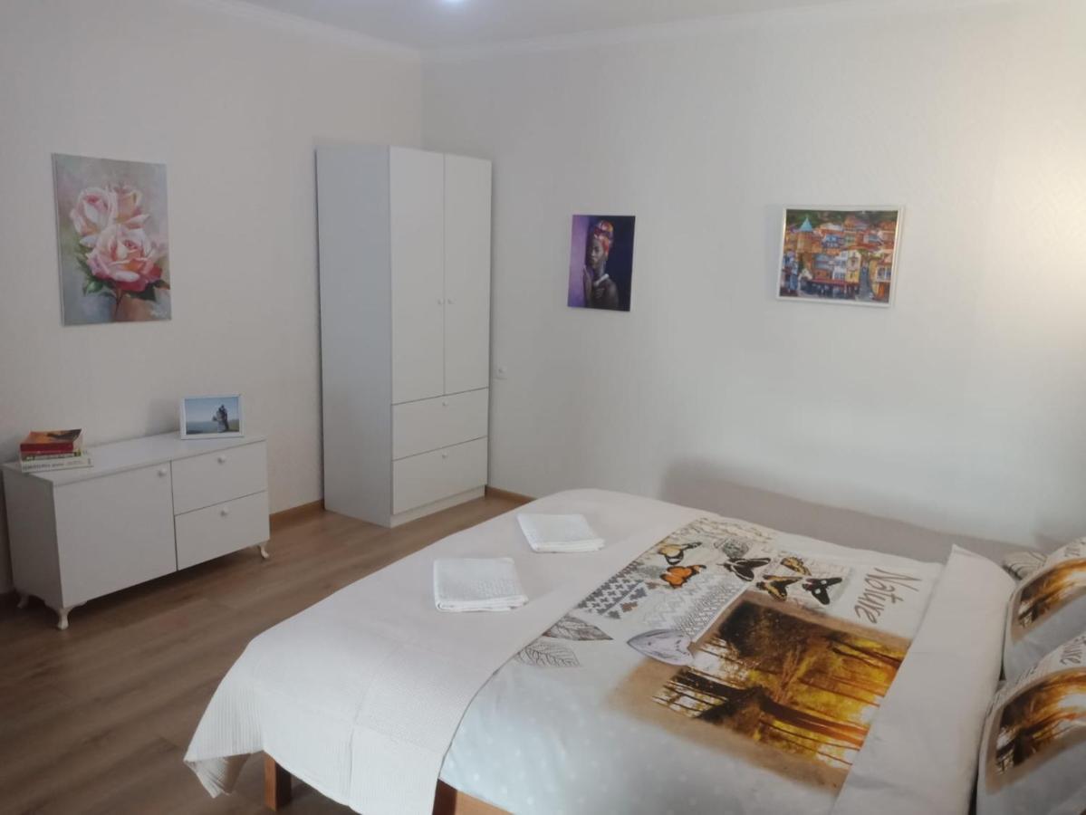 טביליסי Kacharava Apartments מראה חיצוני תמונה